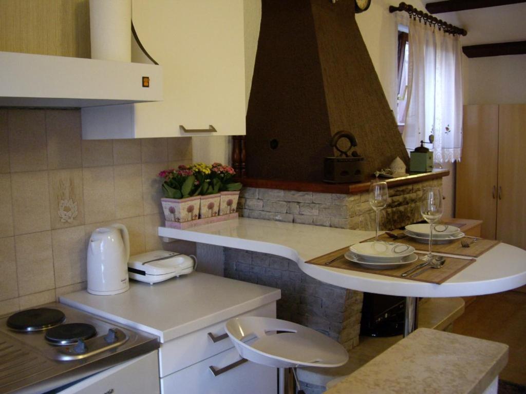 Adria Apartments بولا المظهر الخارجي الصورة