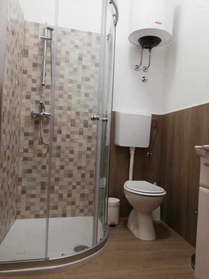 Adria Apartments بولا المظهر الخارجي الصورة